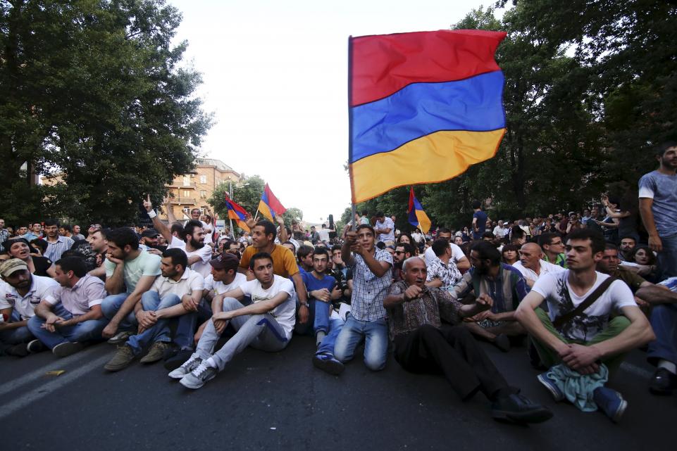 2015-06-23t144510z1lynxmpeb5m0nhrtroptp4armenia-protest