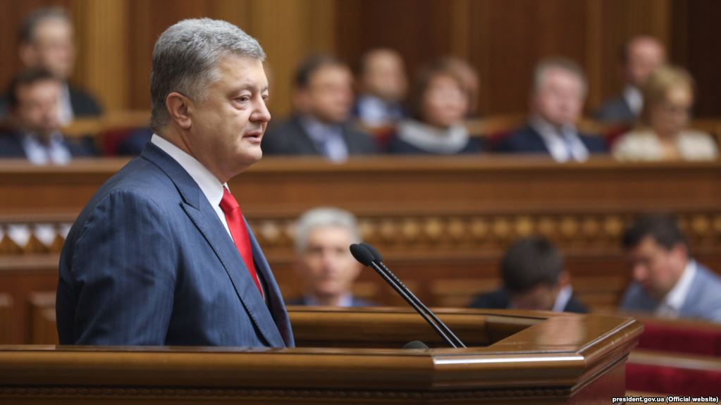 poroshenko ukraine martial law